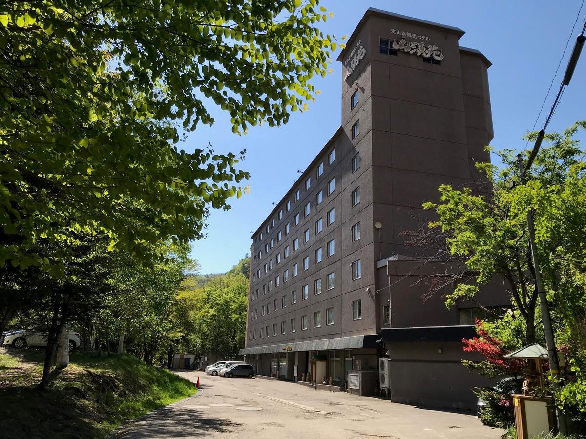 Hotel Sankeien Sapporo Exterior photo